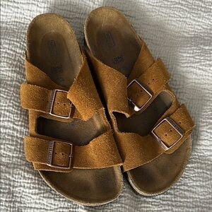 EUC Birkenstock size 39 reg